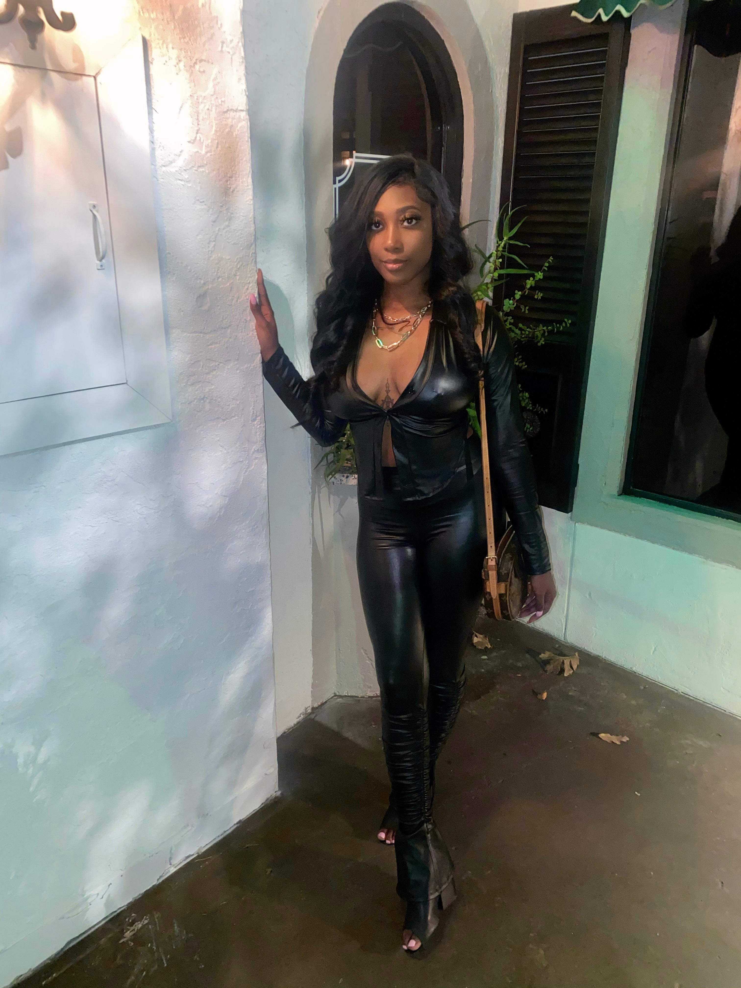 ladies dressed in black leather CelebsThatRock 50: 12 Best Leather-Based Outfits Of The Week